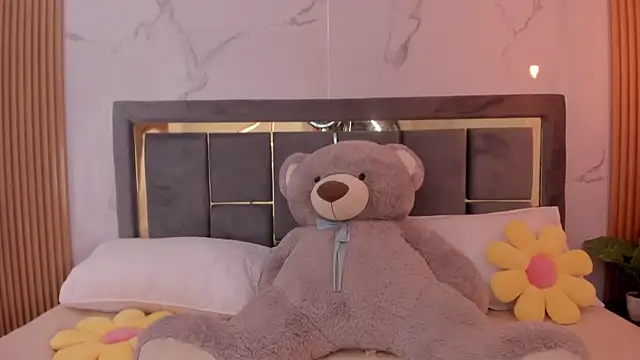 Iam_Milly_ Adlı Modelin Canlı XXX Sohbeti