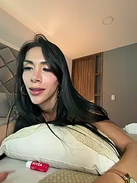 morganaramirez Adlı Modelin Canlı XXX Sohbeti