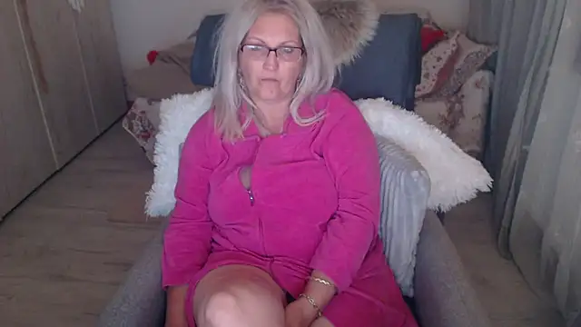 Divineblond 라이브 XXX 채팅