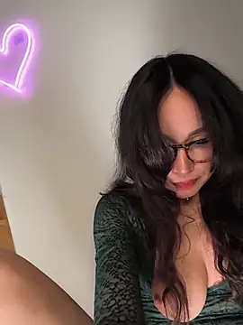 Naughty-Jessie live XXX chat
