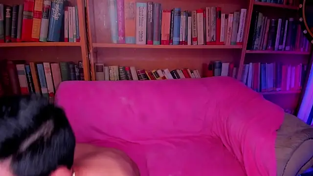 Chat +18 de Shyfantasies ao vivo