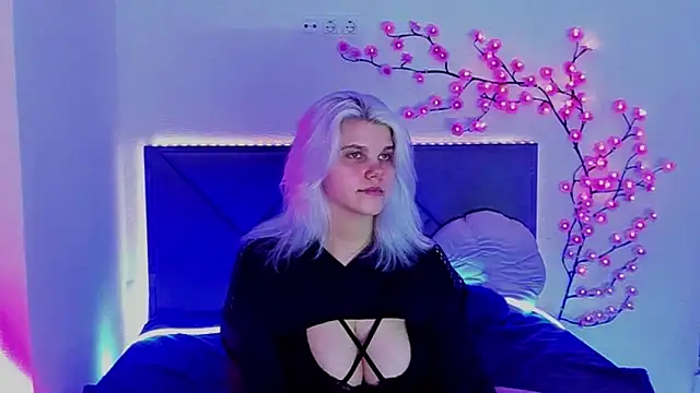 JoannLowe webcam show