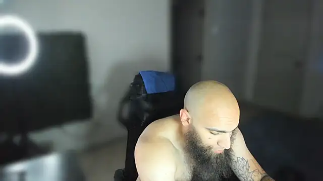 XXX chat uživo modela MastaWolfy
