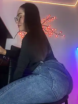 Amelia_laurent's Live XXX Chat