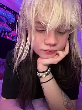 Cutiepiespanks' Webcam Show