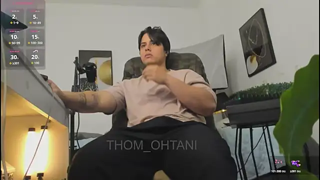 Živý XXX chat Thom_Ohtani