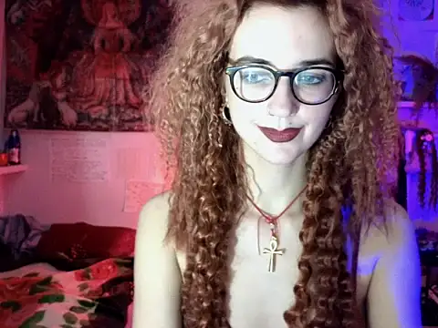 TatianaRomanov élő XXX-chatje