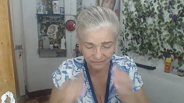 عرض كام FunnyGrandma