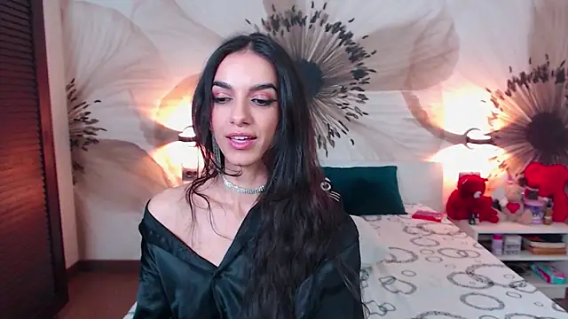 دردشة KatherineBisou الجنسية المباشرة