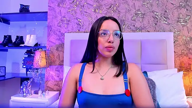 XXX chat uživo modela ValkyriaSteel