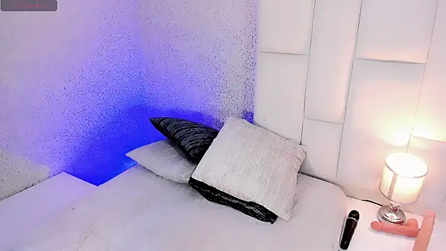 Angeles_Busst Show Webcam