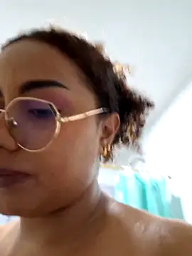 curly_girl_31 Chat XXX in diretta