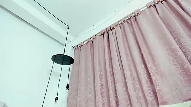 cris_dulce's Live XXX Chat