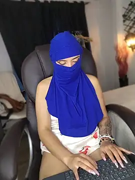 Lubnna Webcam Show
