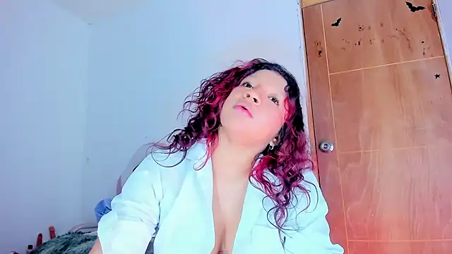 Emily_Coper18: απευθείας συνομιλία ΧΧΧ