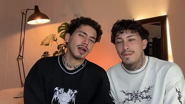 Živý XXX chat Noah_and_Steven