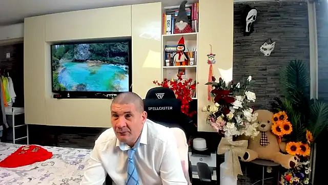 SpartacusDaddy48 Chat XXX live