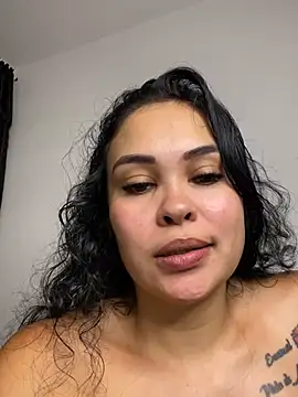 FOX_LATINA élő XXX-chatje