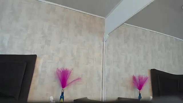 NahomyCarther Show in webcam