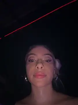 Ginevrafedez: διαδικτυακό σόου στην κάμερα