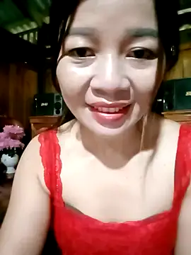 Chat +18 de Yiyi102300 ao vivo