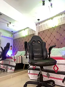 Auri__'s Live XXX Chat
