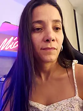 miaeyex – Naživo XXX chat