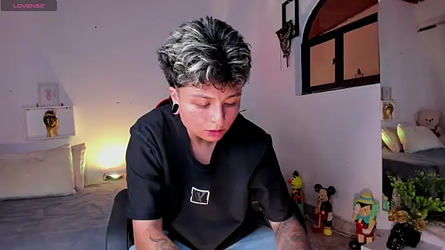 Chat XXX en directo de Zury_Ramirez