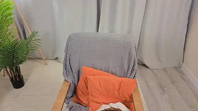 LuraPodrazan Live XXX chat