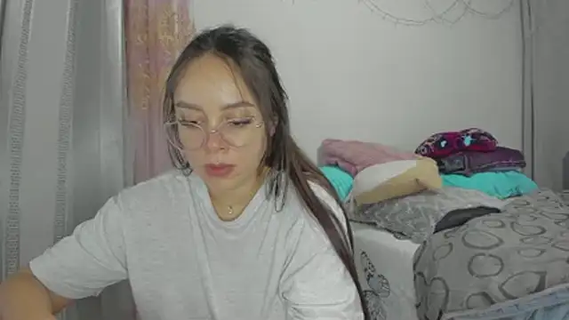 HARLEYNAPIER's Live XXX Chat