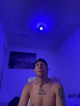 TitanNoir webkamerás műsora
