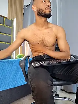 Oliver_bigblack_cock's Webcam Show