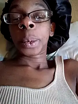Jasmine_FullsShine élő XXX-chatje