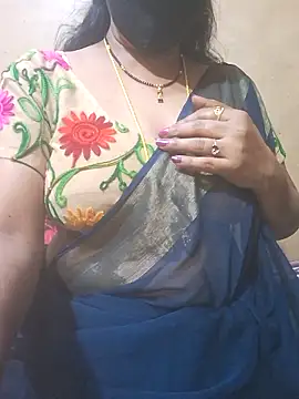 Lakhshmi-888's Webcam Show