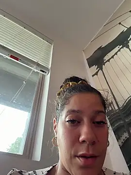 Pertunjukan Kamera Web Bigbuttbrooklynn
