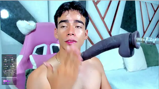 Alejandro_karter18 Adlı Modelin Canlı XXX Sohbeti
