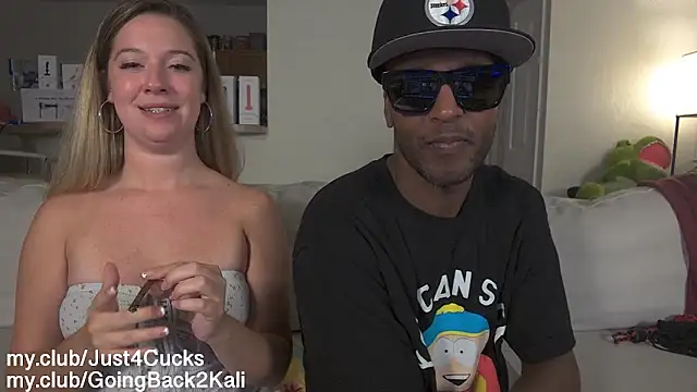 boomboomr00m's Live XXX Chat