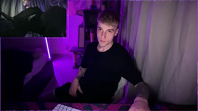 davesinner Adlı Modelin Canlı XXX Sohbeti