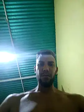 UnreadyChutzpa's Live XXX Chat