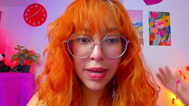 _Moon_Johnson's Live XXX Chat