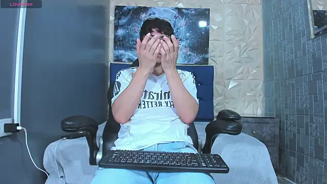 عرض كام ElanGiraldo