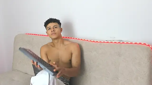 _Alex_Colton Chat XXX live