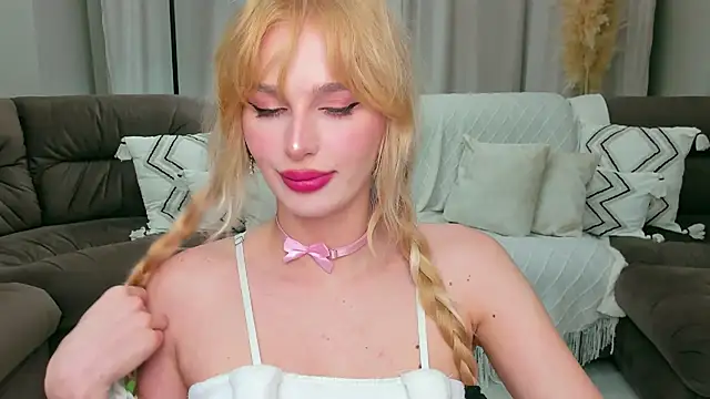blonde__flirt's Live XXX Chat