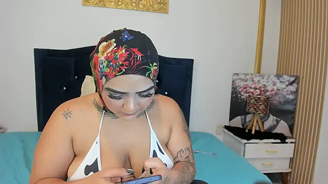 Inaya_Khalifa's Live XXX Chat