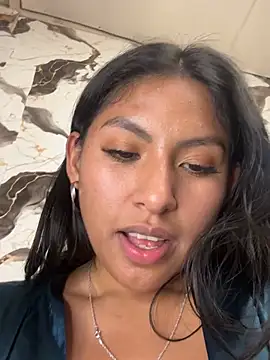 BrunetteBliss69's Live XXX Chat