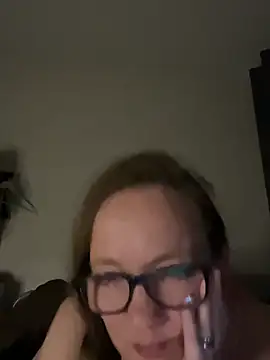 LizzieZ1975 লাইভ XXX চ্যাট
