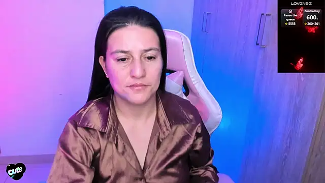 Saskyaa Webcam show