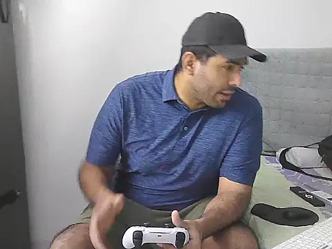IronSideBear's Webcam Show