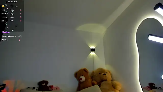 eval_lee18's Live XXX Chat
