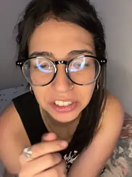 ebisuwu Chat XXX in diretta